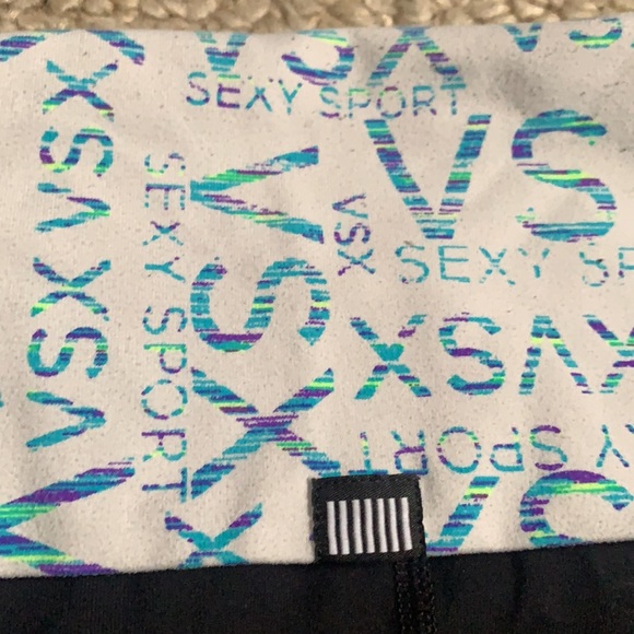 Victoria’s Secret VSX Foldover Capri Leggings - Picture 6 of 11